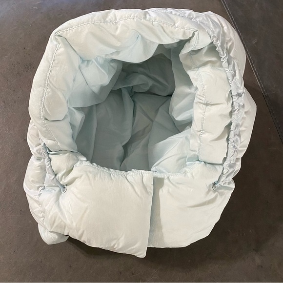 Mackage - Madalyn Down Puffer HOOD ONLY - Picture 2 of 4